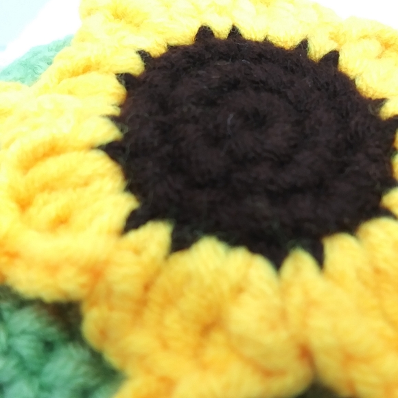 FROM THE GARDEN for Dolls Kill Sunflower Crochet Key Ring Cover NWOT - Picture 7 of 16